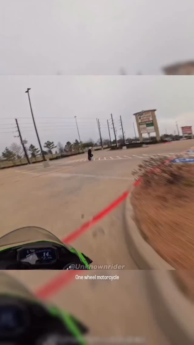 One wheel motorcycle. #onewheelmotorcycle

Share-follow-Like

@deanbryanonline @wealthfinancialservice @missionautotransportinc